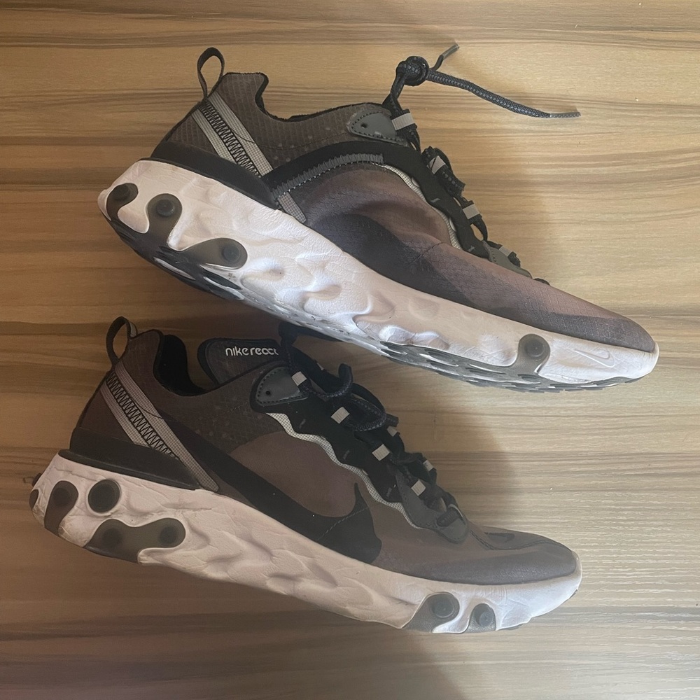 Nike React Element 87 ‘Anthracite Black’